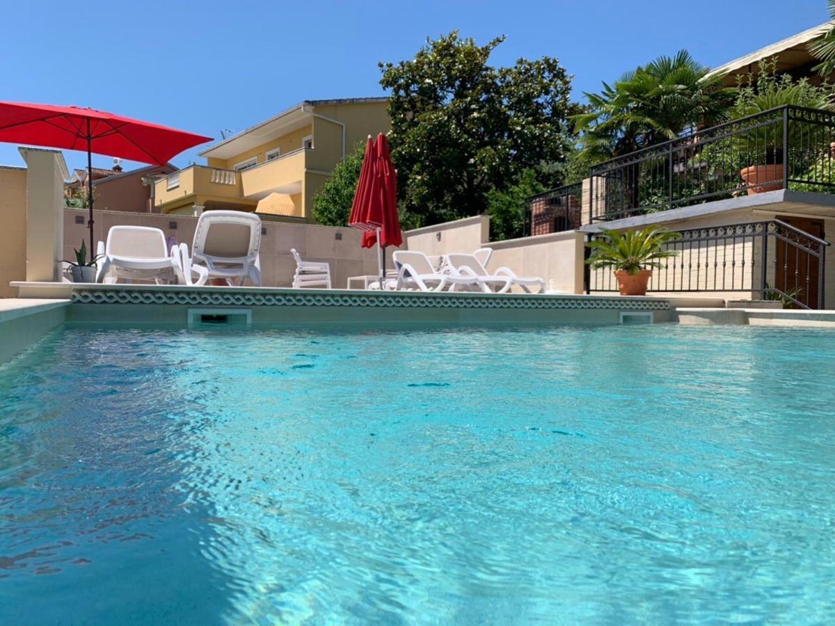 Grand Pool Apartment Ika-Abbázia Kültér fotó
