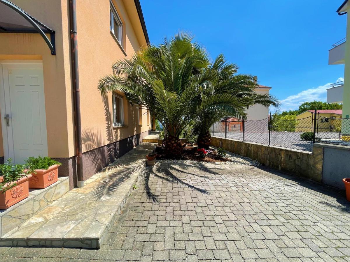 Grand Pool Apartment Ika-Abbázia Kültér fotó